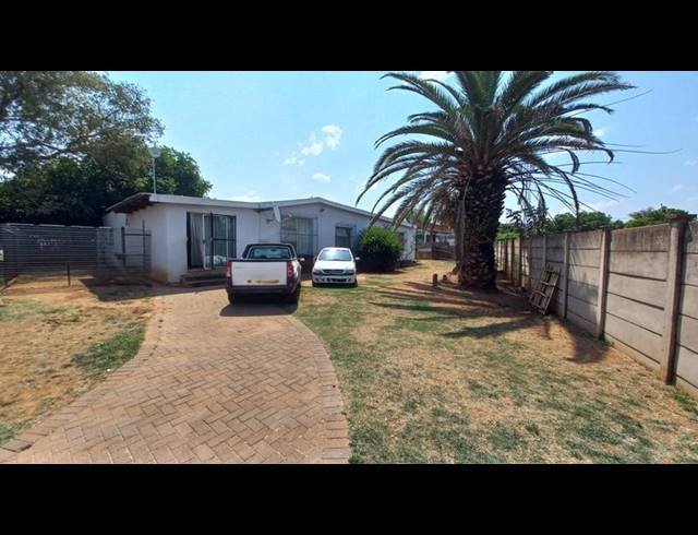 3 BEDROOM HOUSE FOR SALE IN DANVILLE